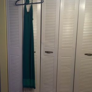 clingy in mid section... very Jlo w open back